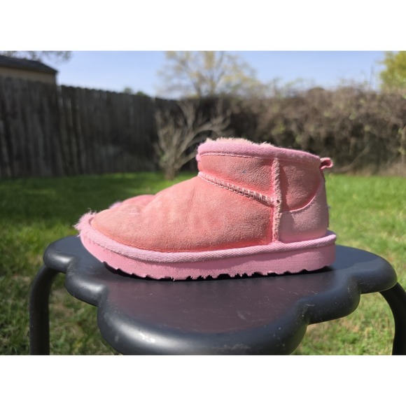 Ugg Kids Ultra Mini Sheepskin Boots Pink Sz 11 - Picture 3 of 9